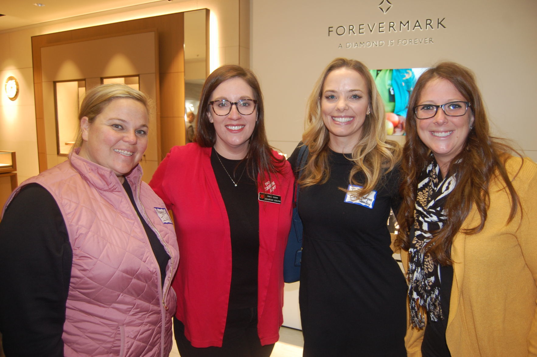 Maggie Schnittker, Angie Fulton, Tiana Ellis, Leni Kuntz